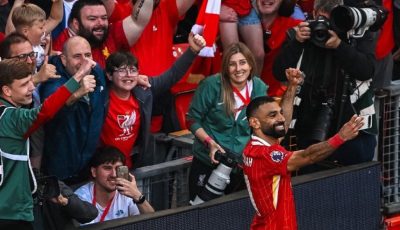 محمد صلاح يرتقي للمركز الثاني في سباق الكرة الذهبية