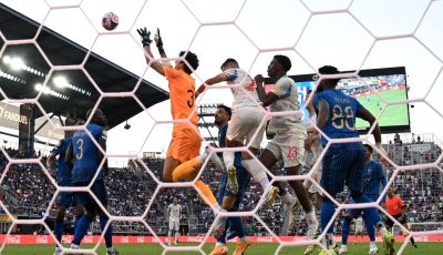 لاجامي يعدد أسباب تعثر الهلال أمام سالزبورج