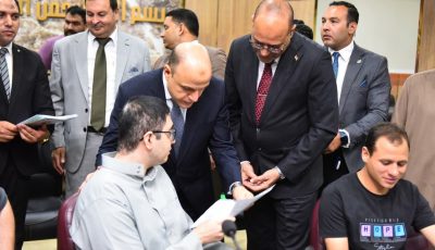 وزير العمل يُسلم 15 عقدًا لذوي الهمم بكفرالشيخ