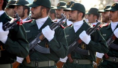 إيران تسحب مستشاريها العسكريين من بغداد