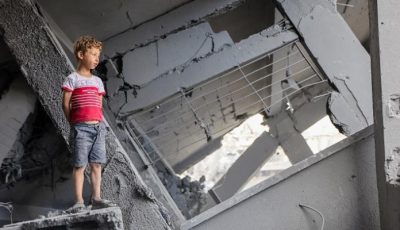 مقتل 21 فلسطينيا.. غارة إسرائيلية تستهدف استراحة على شاطئ غزة