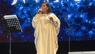 بسبب الفستان.. انتقادات واسعة لـ شيرين عبد الوهاب بمهرجان “موازين”