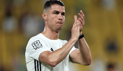 رونالدو يتفق على البقاء مع النصر