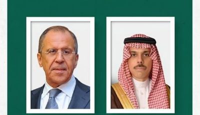 وزير الخارجية يتلقى رسالة خطية من نظيره الروسي