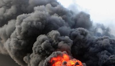 غارات إسرائيلية تدك مواقع حوثية بالحديدة.. أكبر موجة من الضربات