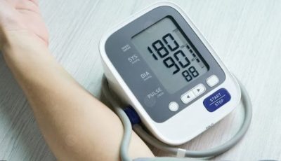 بدون أدوية.. تمرين واحد يحميك من الجلطات ويخفض ضغط الدم