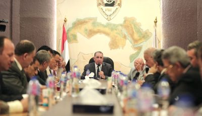 إرجاء تنفيذ الإضراب.. تفاصيل اجتماع نقيب المحامين بشأن أزمة الرسوم القضائية