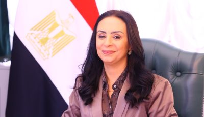 وزيرة التضامن تنقذ فتاة بلا مأوي في بولاق الدكرور