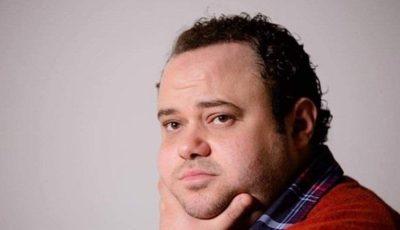 أنا مصدوم.. وفاة شقيقة الفنان مدحت تيخا