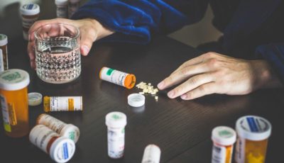 تحذيرات طبية.. أدوية شائعة قد تشكل خطرًا خلال موجات الحر