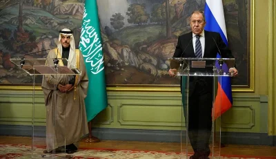 نشيد بمشاركة المملكة الواسعة في منتدى سانت بطرسبرج