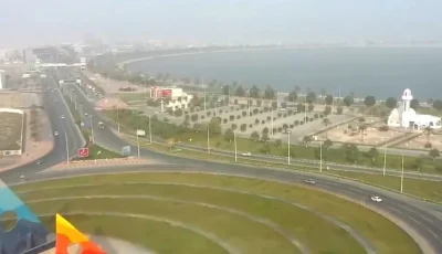 رياح نشطة مثيرة للأتربة وسحب رعدية ممطرة على عدة مناطق
