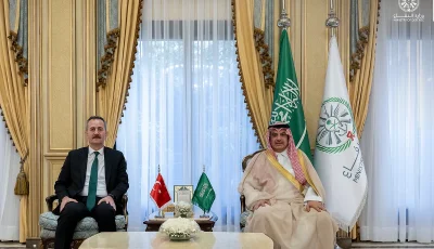 مساعد وزير الدفاع يبحث تعزيز التعاون مع رئيس هيئة الصناعات الدفاعية التركية
