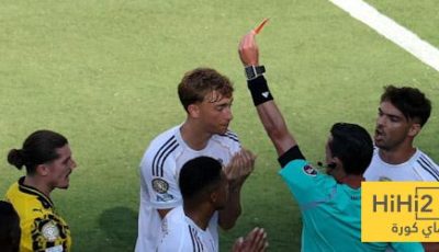 انقسام بين الجمهور بسبب طرد هويسين ضد دورتموند